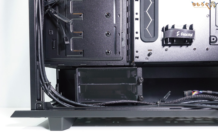 Define 7をレビュー(3.5インチHDDの取り付け)